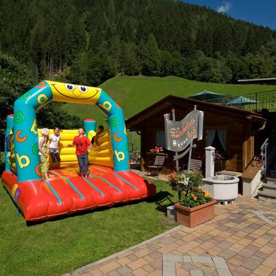 Castello gonfiabile per bambini