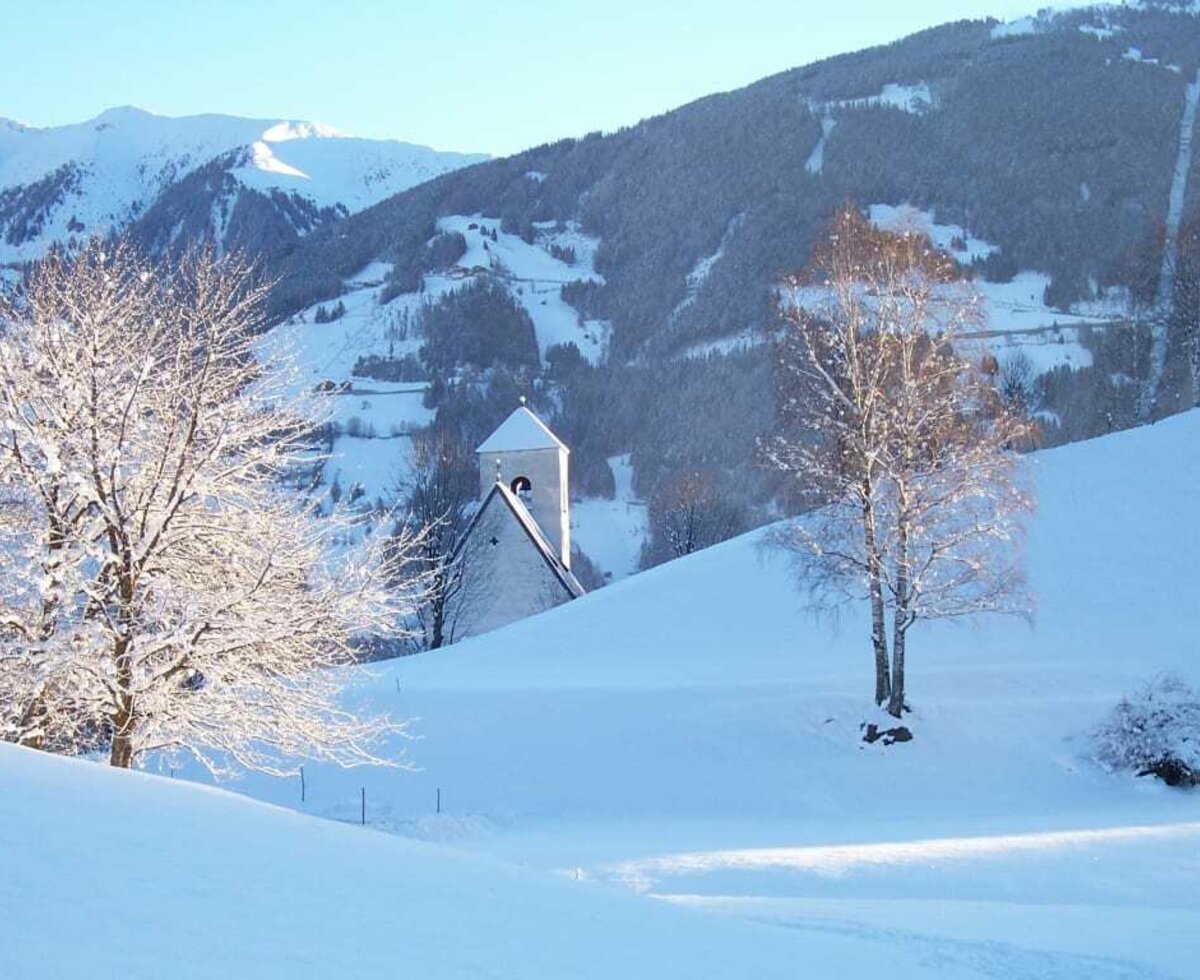 Vista dalla fattoria in inverno