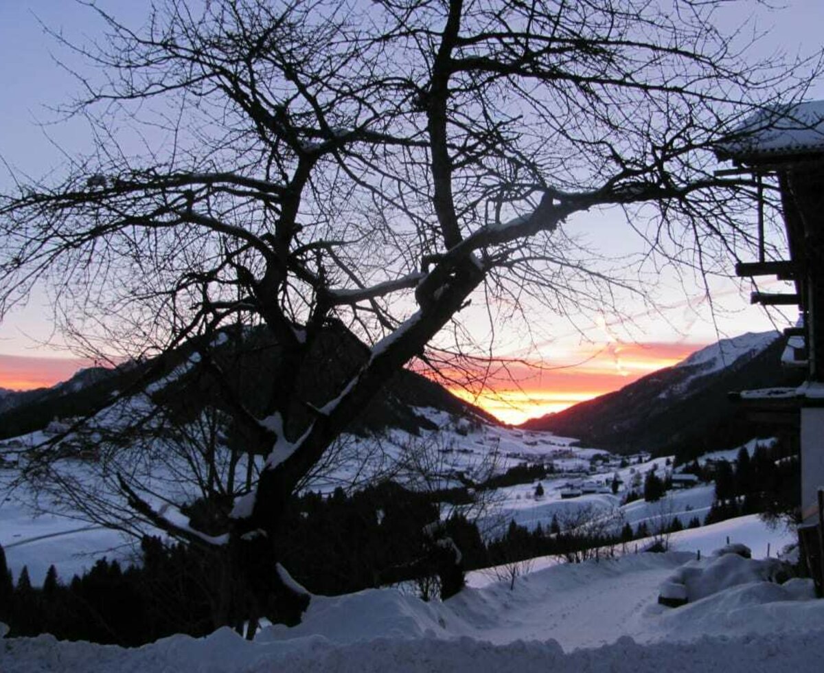 Vista su Kartitsch all'alba
