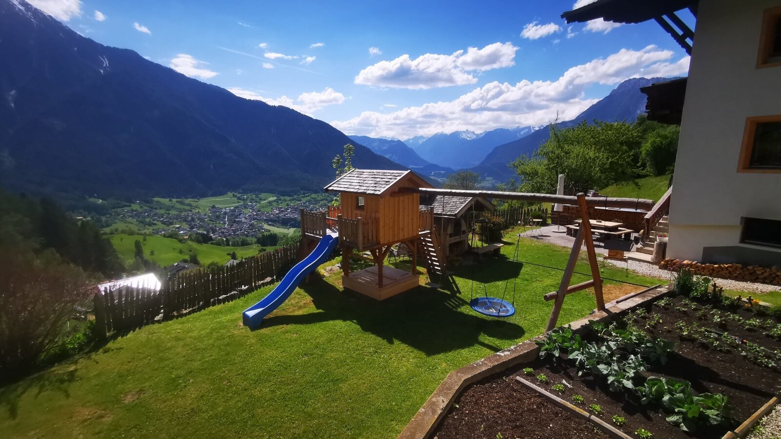 Parco giochi con vista